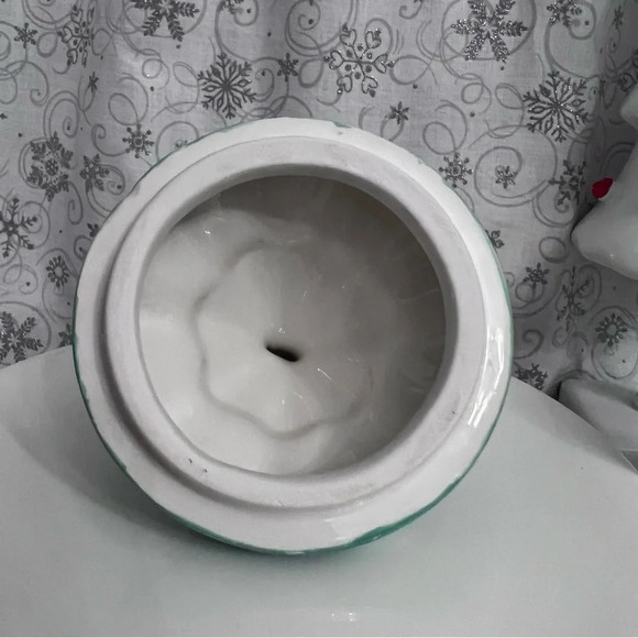 New Disney Mickey & Minnie Mouse Mug W/ Christmas Tree & Star Topper Lid 18 Oz. - Picture 9 of 10